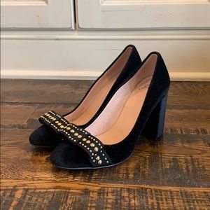 J Crew Black Velvet Pumps with Studded Bows Size 9